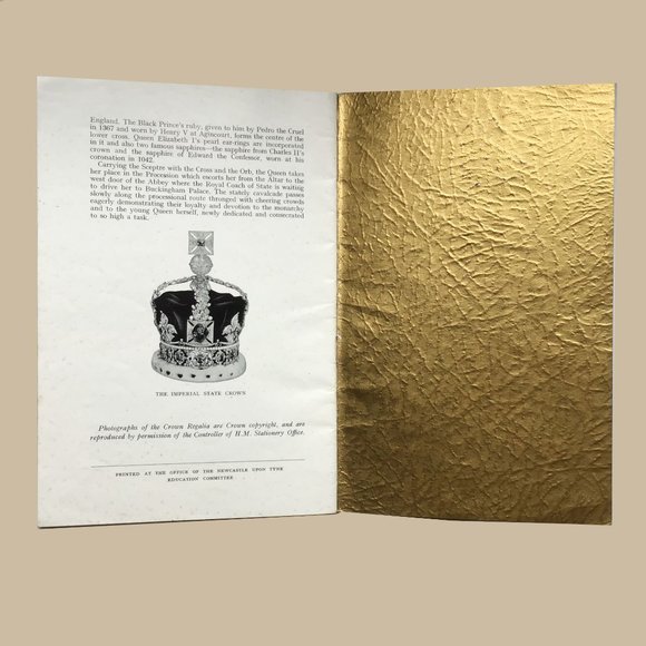 A Rare 1953 Coronation Booklet from the City of Council of Newcastle upon Tyne - Picture 10 of 11